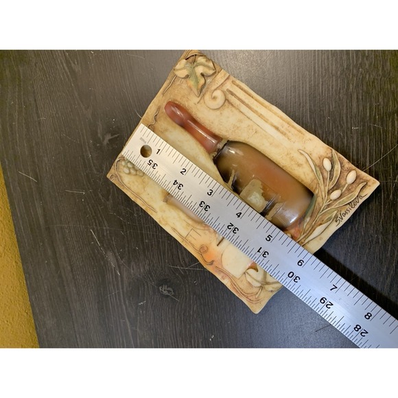 S Vassileva 3D Resin Hanging Wall Plaque Wine Bottle Grapes Bar Food 6" X 5" - Picture 5 of 6